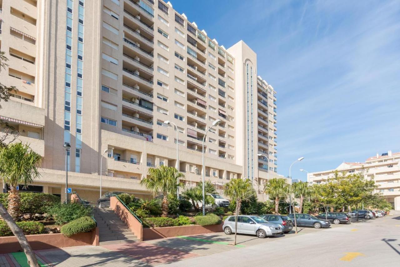 Beach And Pool Holidays At The Grand Coloso Apartment Benalmadena Exterior photo